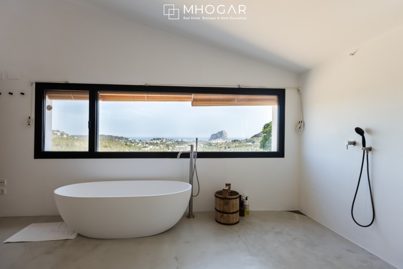  Exclusive Annual Rental - Timeless Design,  Mediterranean Views in La Costa Blanca!